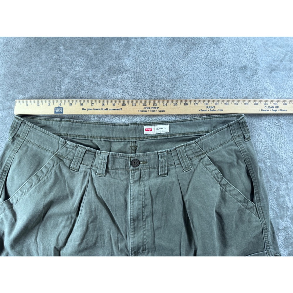 Wrangler Cargo Shorts Mens 48 Gray Utility Workwear Gorpcore Dadcore Outdoor - Picture 4 of 10